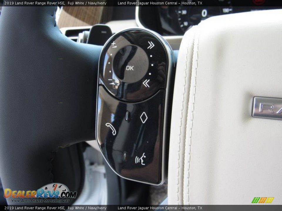 2019 Land Rover Range Rover HSE Steering Wheel Photo #30