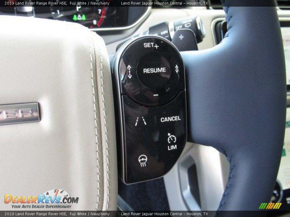 2019 Land Rover Range Rover HSE Steering Wheel Photo #31