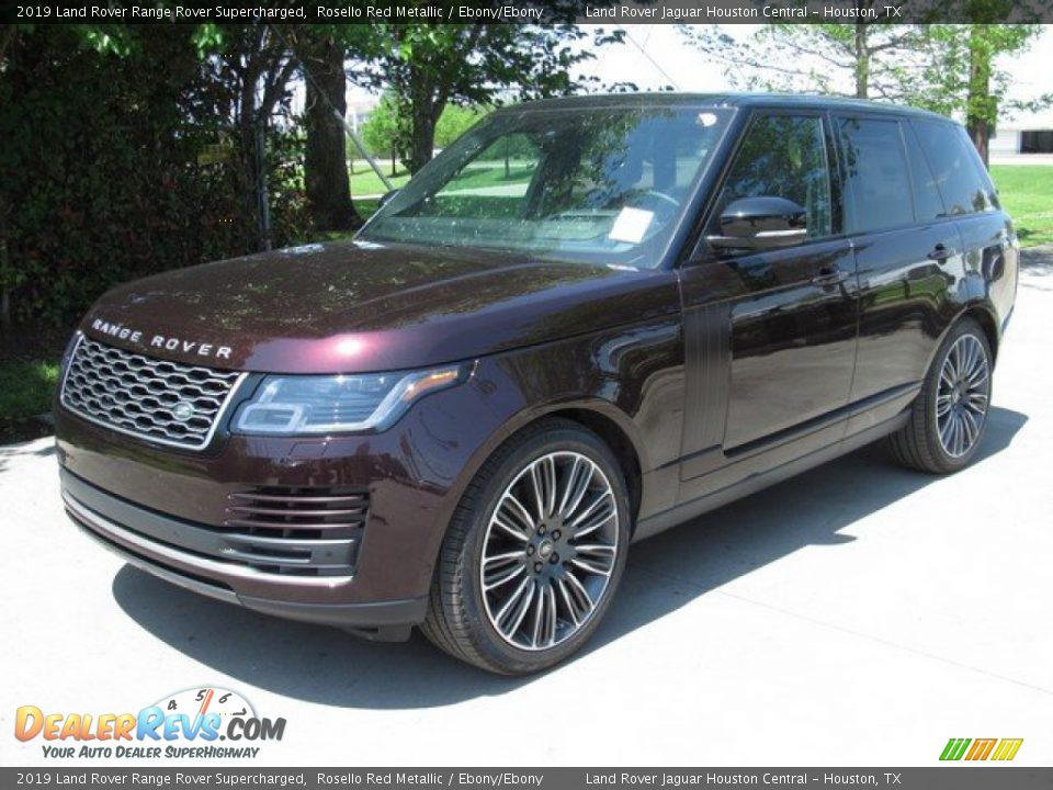 Front 3/4 View of 2019 Land Rover Range Rover Supercharged Photo #10