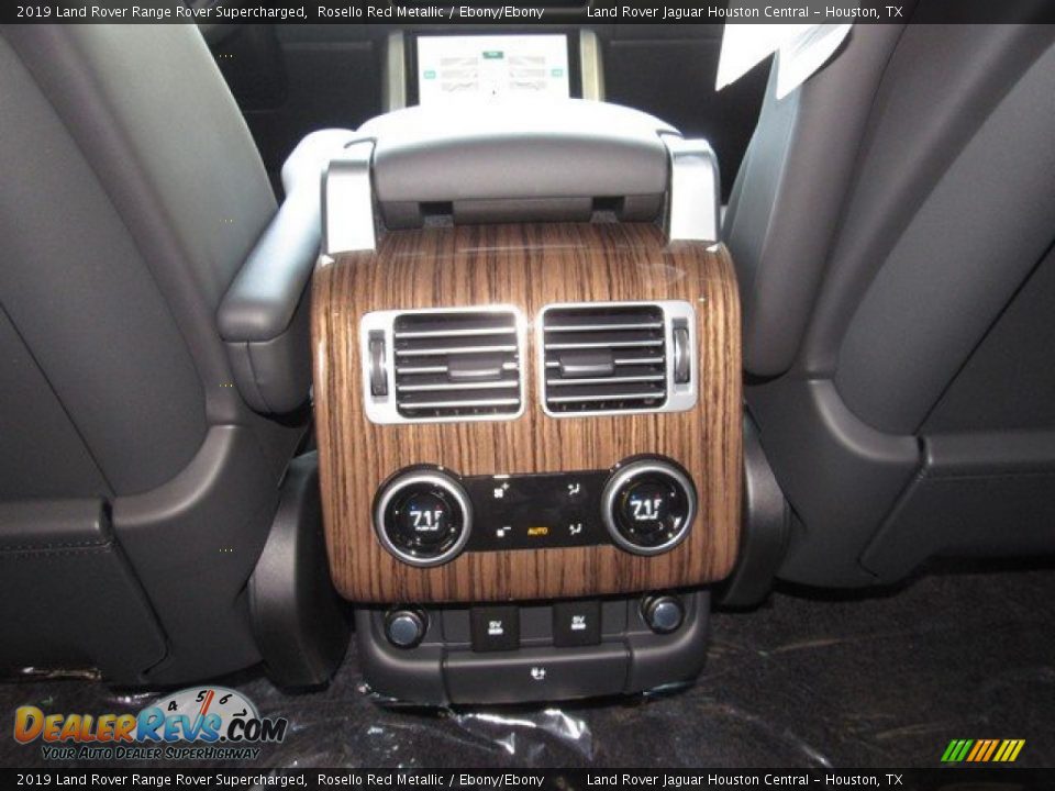 Controls of 2019 Land Rover Range Rover Supercharged Photo #16