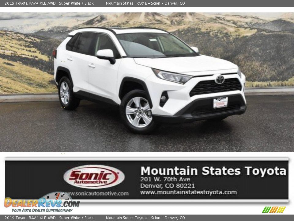 2019 Toyota RAV4 XLE AWD Super White / Black Photo #1