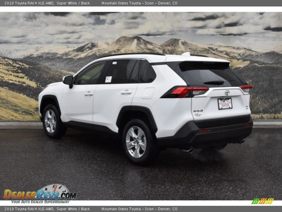 2019 Toyota RAV4 XLE AWD Super White / Black Photo #3