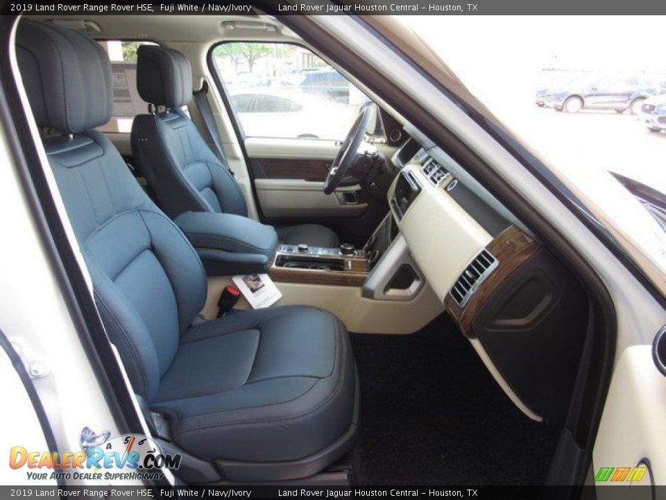 Front Seat of 2019 Land Rover Range Rover HSE Photo #5