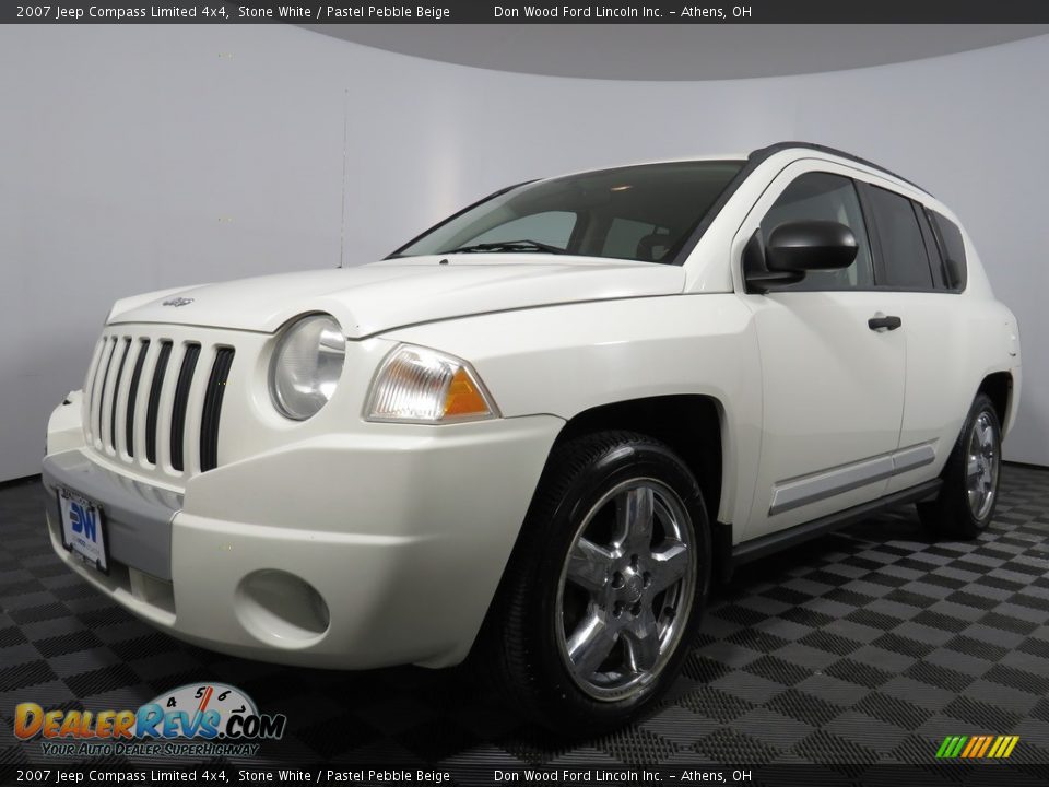 2007 Jeep Compass Limited 4x4 Stone White / Pastel Pebble Beige Photo #4