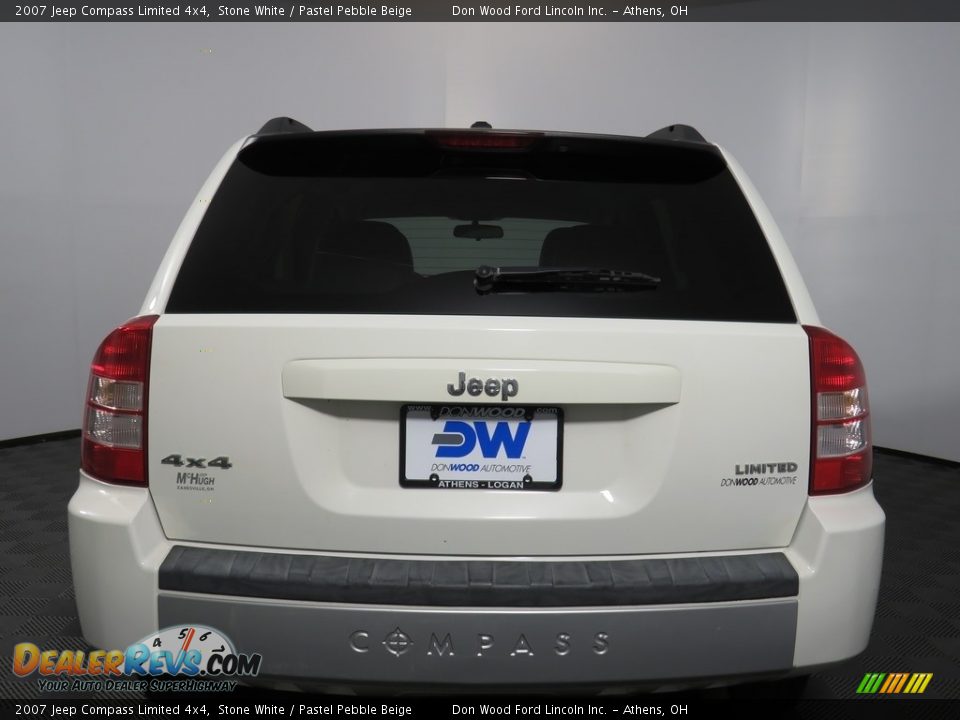 2007 Jeep Compass Limited 4x4 Stone White / Pastel Pebble Beige Photo #6