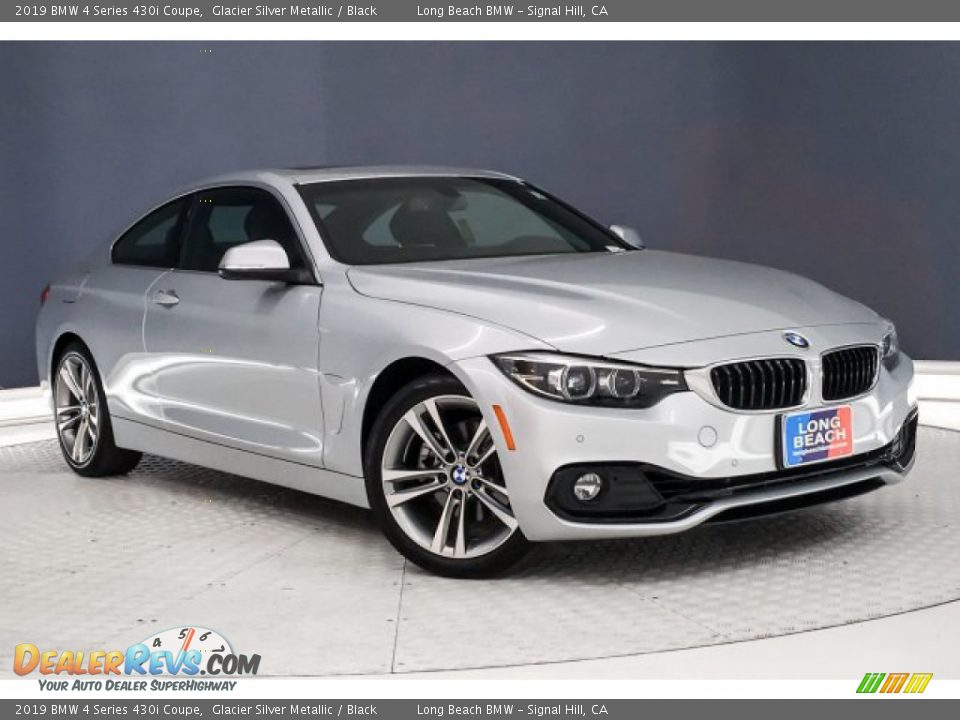 Front 3/4 View of 2019 BMW 4 Series 430i Coupe Photo #14
