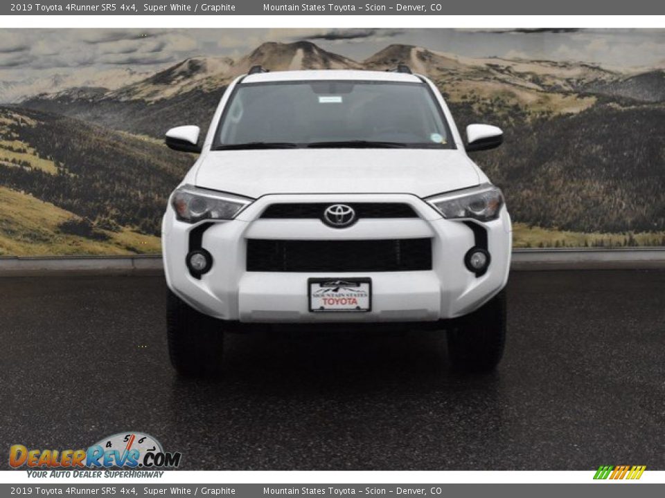 2019 Toyota 4Runner SR5 4x4 Super White / Graphite Photo #2