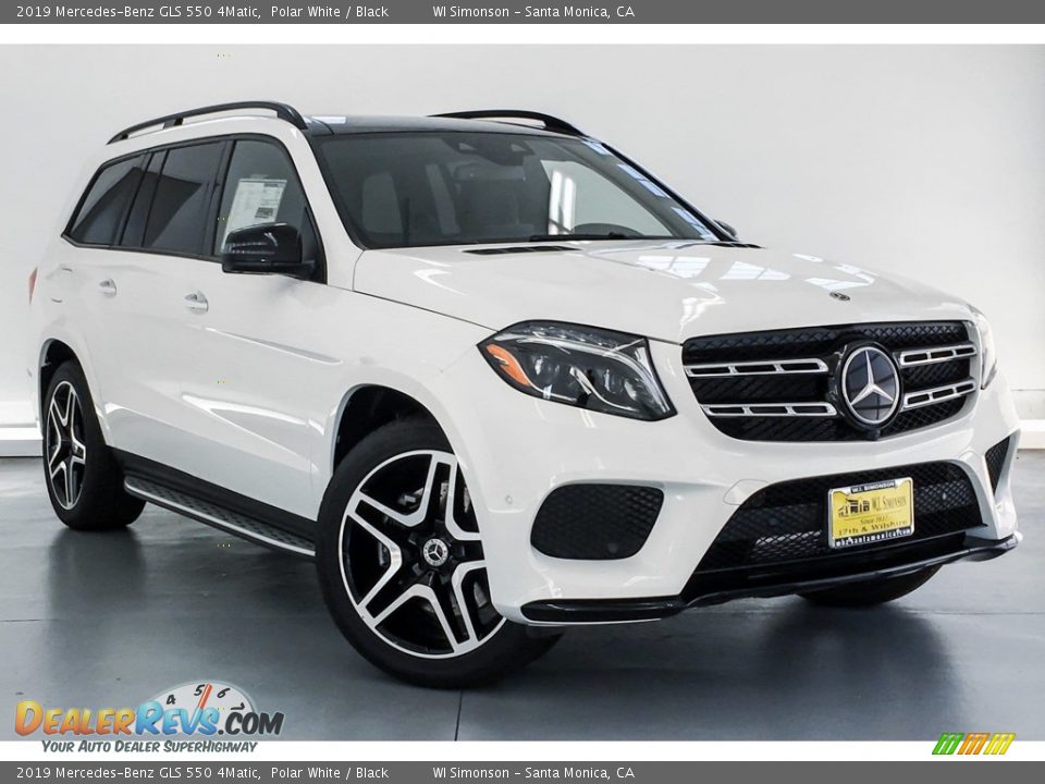 Front 3/4 View of 2019 Mercedes-Benz GLS 550 4Matic Photo #12