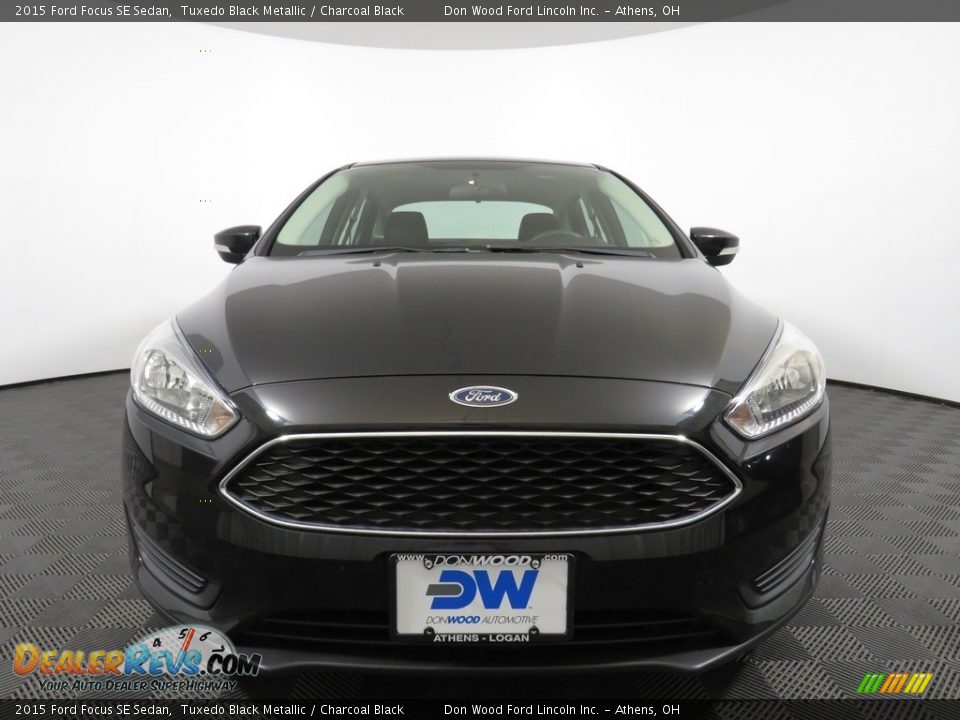 2015 Ford Focus SE Sedan Tuxedo Black Metallic / Charcoal Black Photo #3