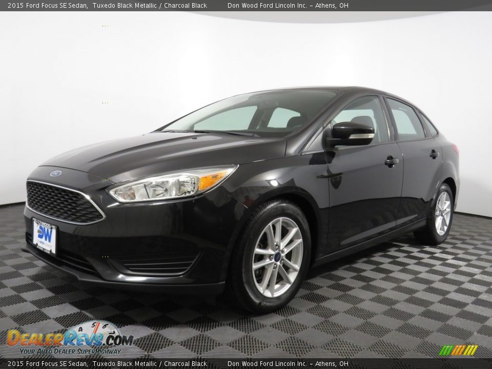 2015 Ford Focus SE Sedan Tuxedo Black Metallic / Charcoal Black Photo #4