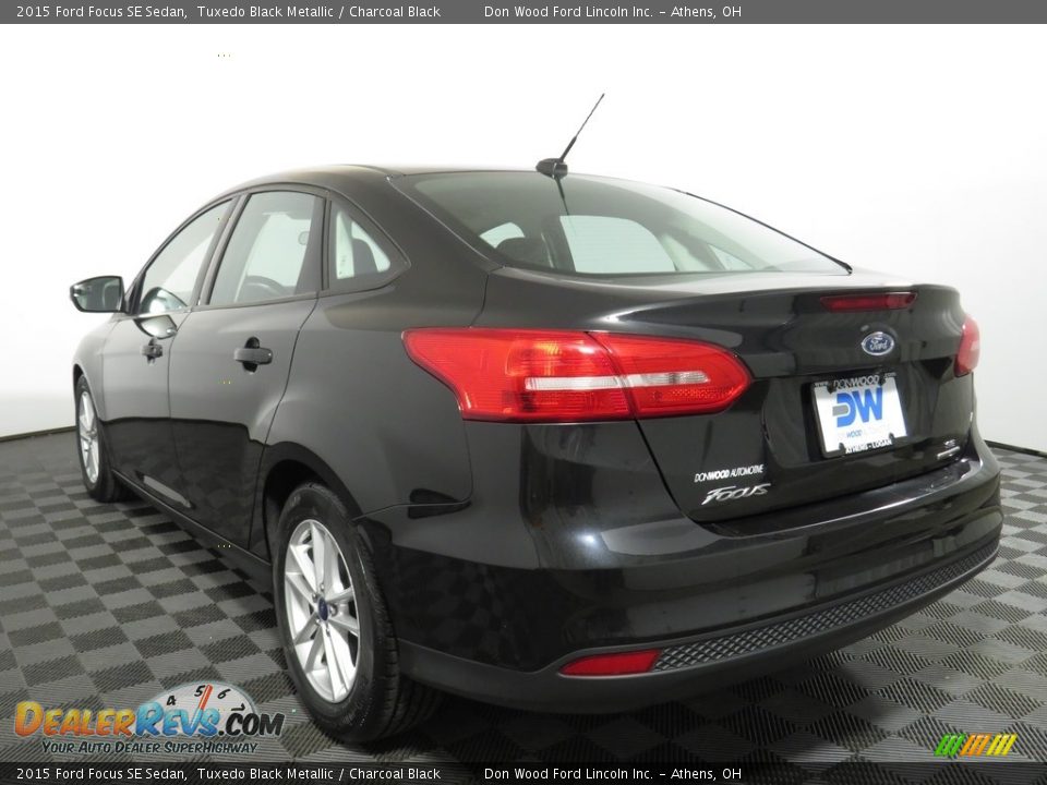 2015 Ford Focus SE Sedan Tuxedo Black Metallic / Charcoal Black Photo #5