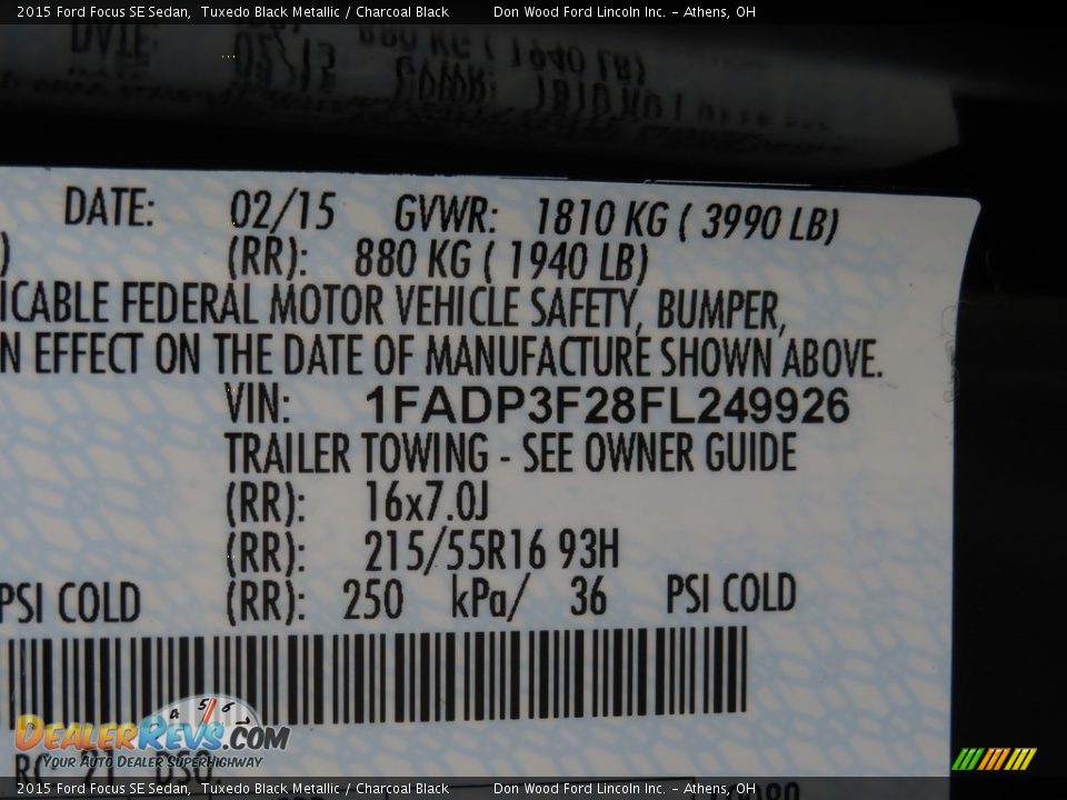 2015 Ford Focus SE Sedan Tuxedo Black Metallic / Charcoal Black Photo #28