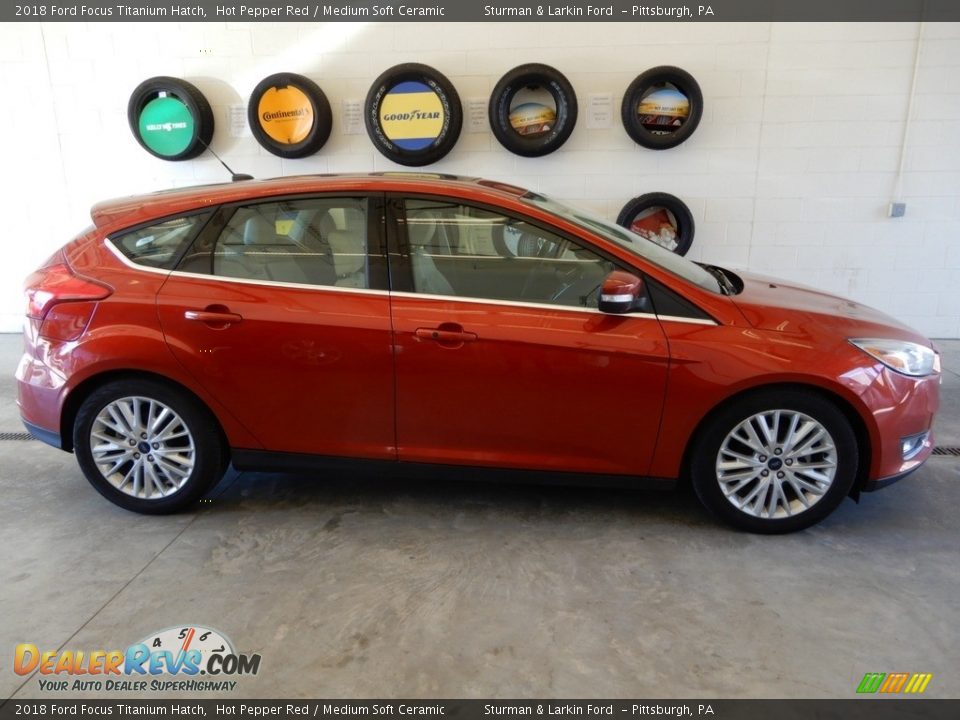 2018 Ford Focus Titanium Hatch Hot Pepper Red / Medium Soft Ceramic Photo #3