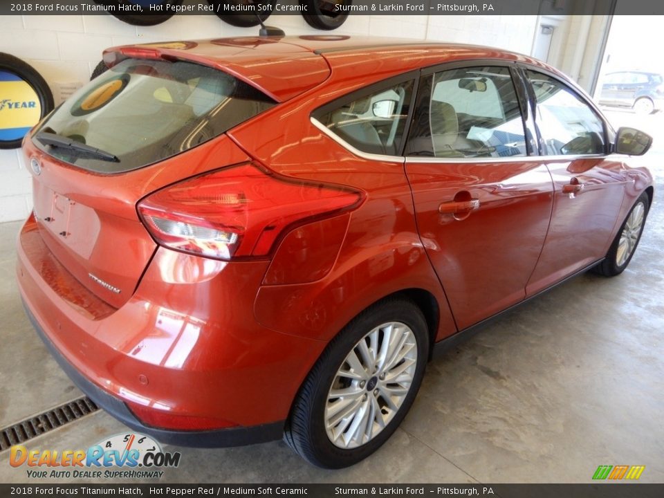 2018 Ford Focus Titanium Hatch Hot Pepper Red / Medium Soft Ceramic Photo #4