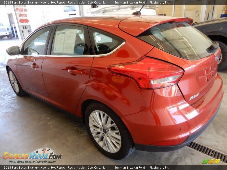 2018 Ford Focus Titanium Hatch Hot Pepper Red / Medium Soft Ceramic Photo #8