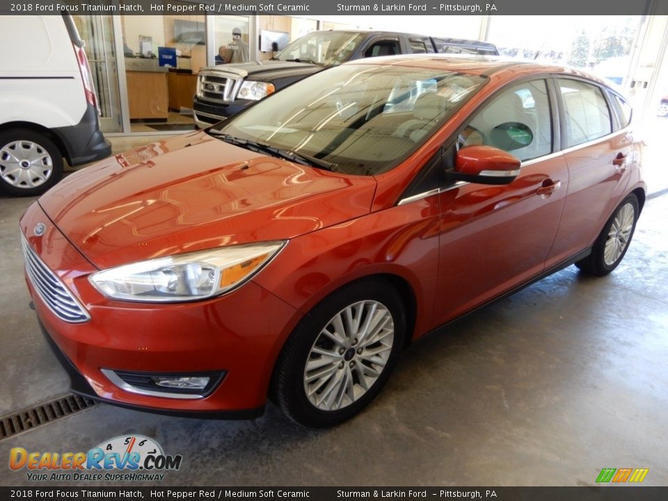 2018 Ford Focus Titanium Hatch Hot Pepper Red / Medium Soft Ceramic Photo #9