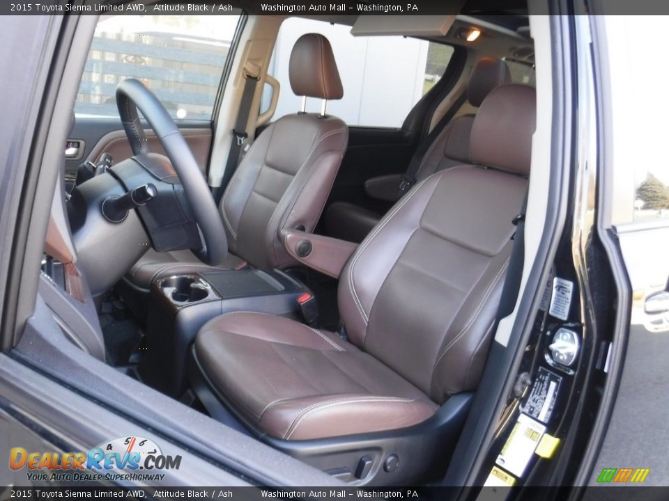 2015 Toyota Sienna Limited AWD Attitude Black / Ash Photo #19