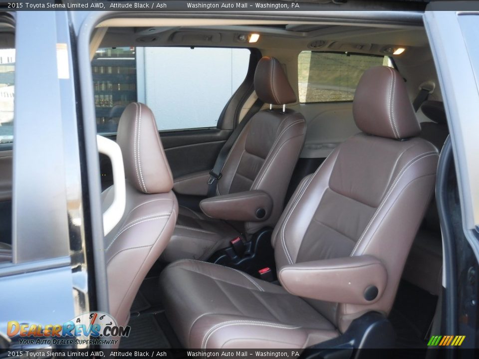 2015 Toyota Sienna Limited AWD Attitude Black / Ash Photo #25