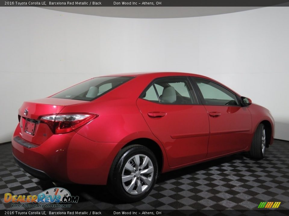 2016 Toyota Corolla LE Barcelona Red Metallic / Black Photo #9