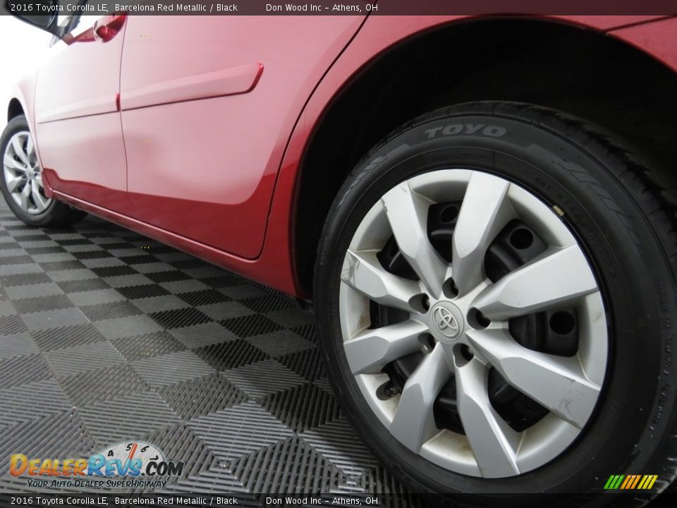 2016 Toyota Corolla LE Barcelona Red Metallic / Black Photo #11