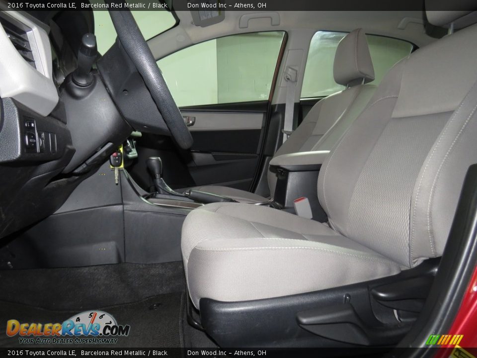 2016 Toyota Corolla LE Barcelona Red Metallic / Black Photo #12