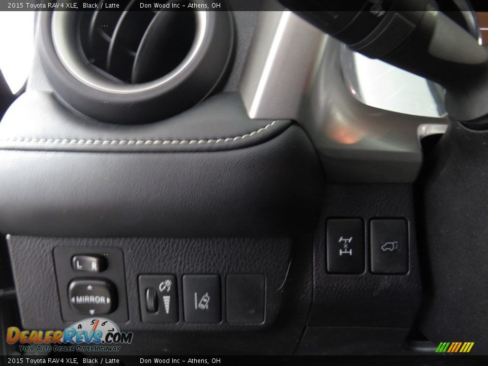 2015 Toyota RAV4 XLE Black / Latte Photo #2