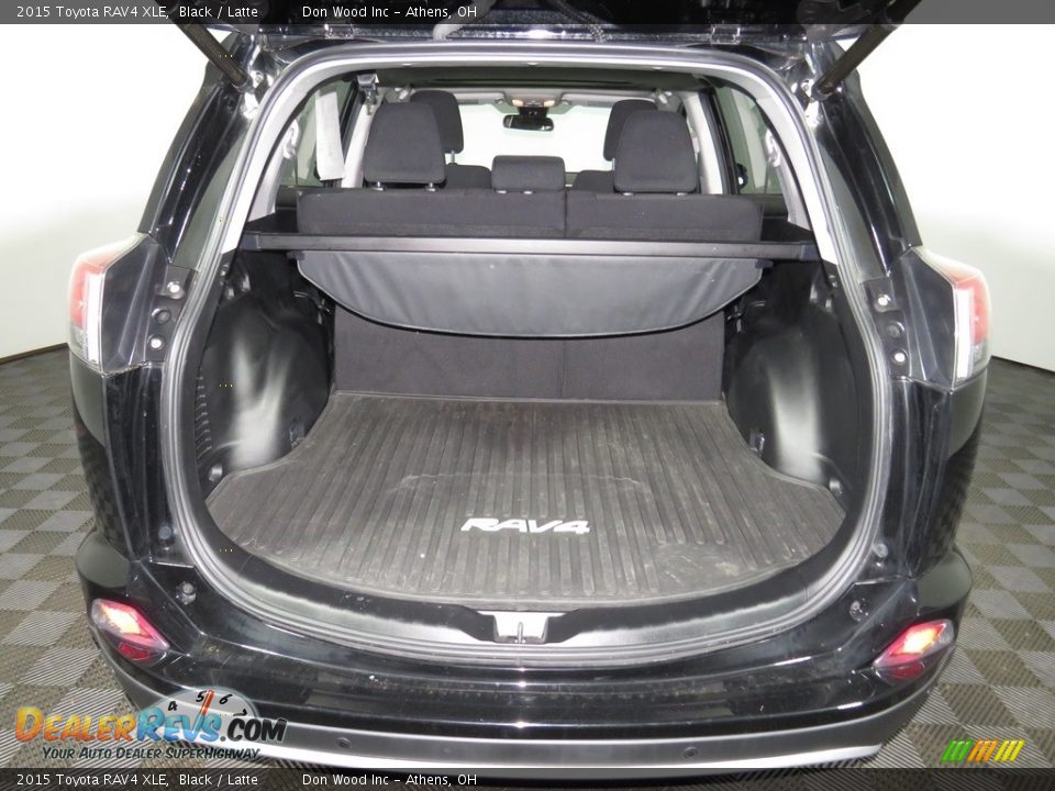2015 Toyota RAV4 XLE Black / Latte Photo #23