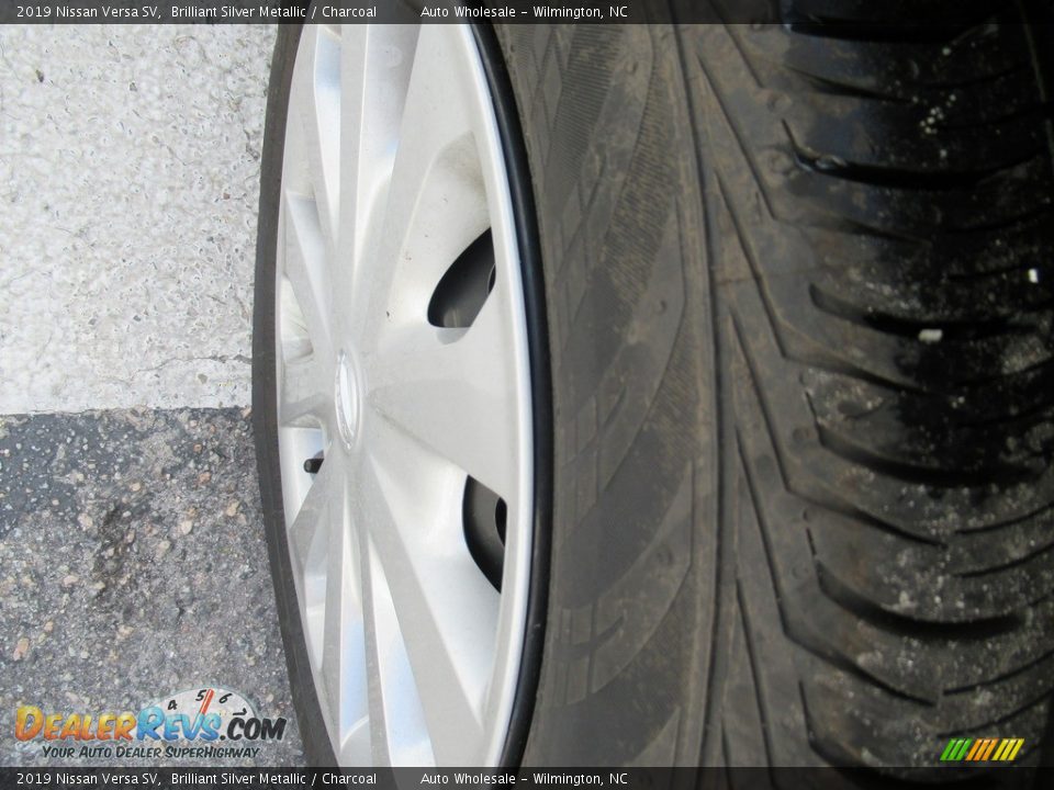 2019 Nissan Versa SV Brilliant Silver Metallic / Charcoal Photo #9