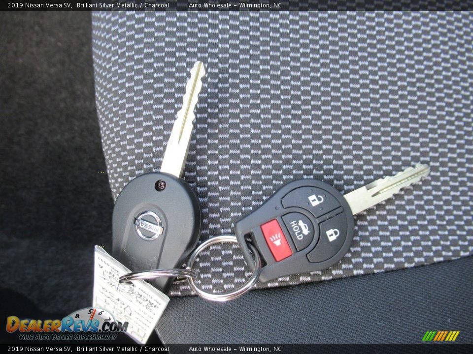 2019 Nissan Versa SV Brilliant Silver Metallic / Charcoal Photo #20