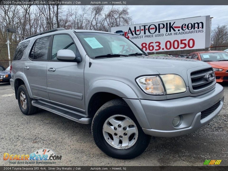 2004 Toyota Sequoia SR5 4x4 Silver Sky Metallic / Oak Photo #1