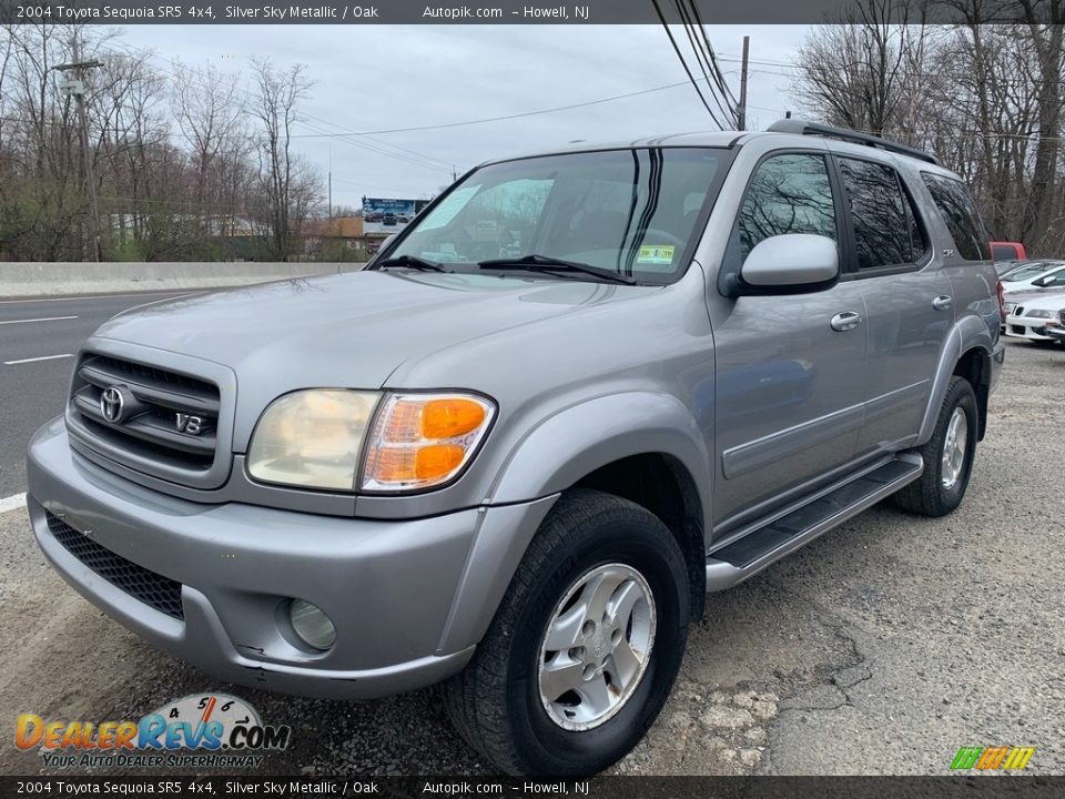 2004 Toyota Sequoia SR5 4x4 Silver Sky Metallic / Oak Photo #7