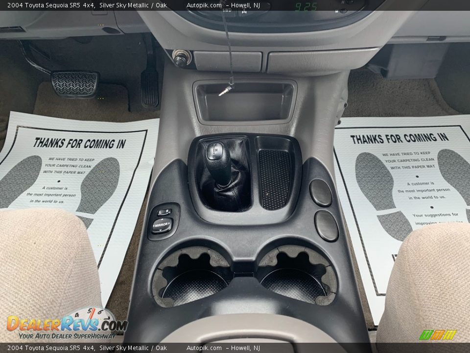 2004 Toyota Sequoia SR5 4x4 Silver Sky Metallic / Oak Photo #14