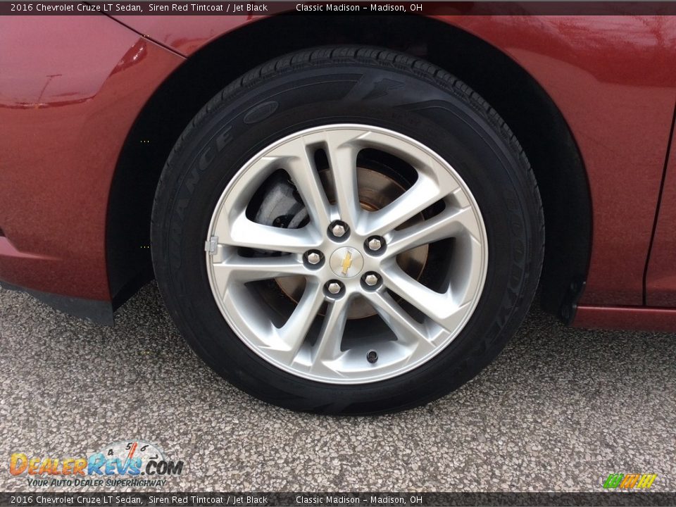 2016 Chevrolet Cruze LT Sedan Siren Red Tintcoat / Jet Black Photo #11
