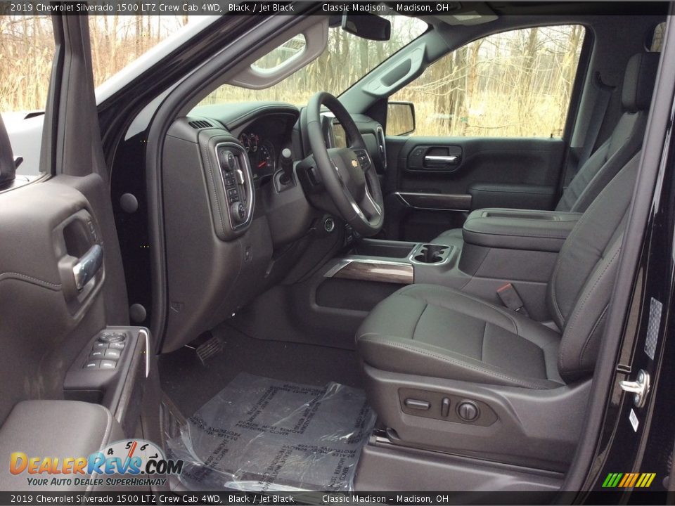 Front Seat of 2019 Chevrolet Silverado 1500 LTZ Crew Cab 4WD Photo #9