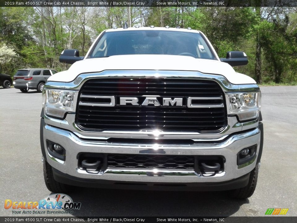 2019 Ram 4500 SLT Crew Cab 4x4 Chassis Logo Photo #3