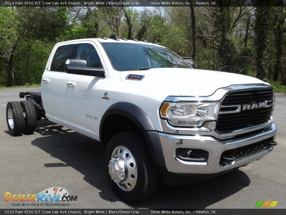 Bright White 2019 Ram 4500 SLT Crew Cab 4x4 Chassis Photo #4