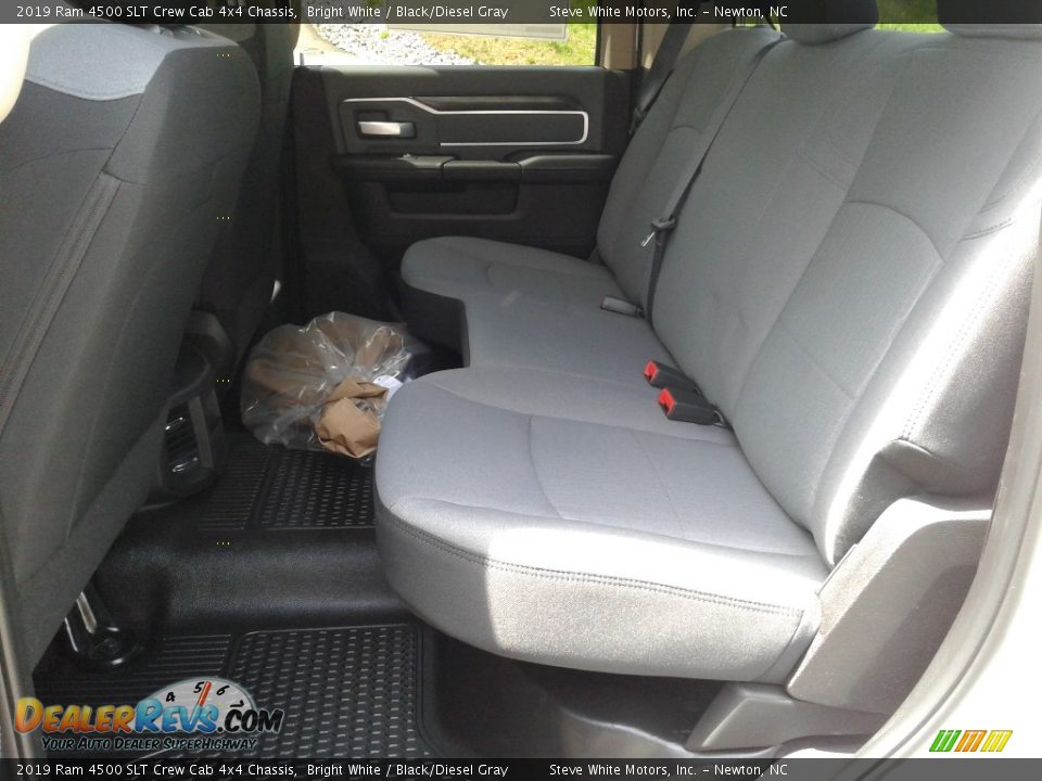 2019 Ram 4500 SLT Crew Cab 4x4 Chassis Bright White / Black/Diesel Gray Photo #20