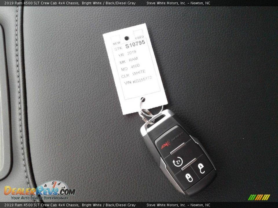 2019 Ram 4500 SLT Crew Cab 4x4 Chassis Bright White / Black/Diesel Gray Photo #23