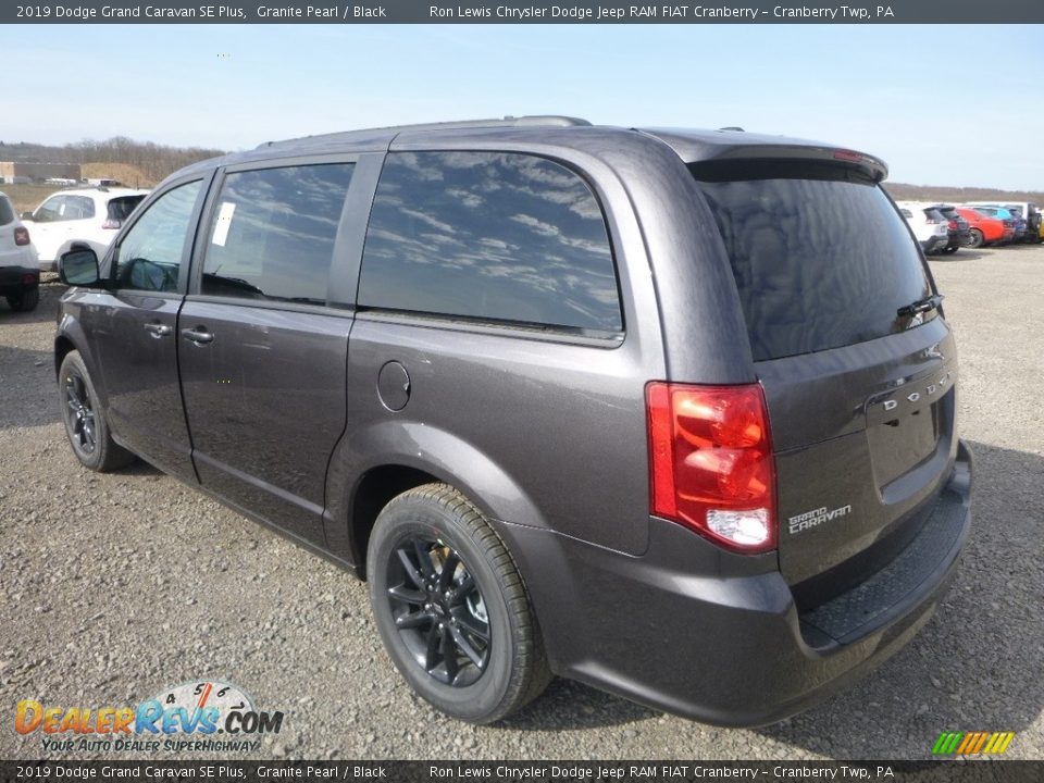 2019 Dodge Grand Caravan SE Plus Granite Pearl / Black Photo #3