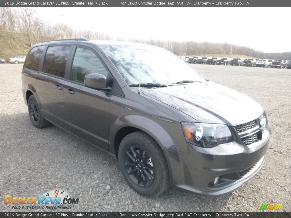 2019 Dodge Grand Caravan SE Plus Granite Pearl / Black Photo #7