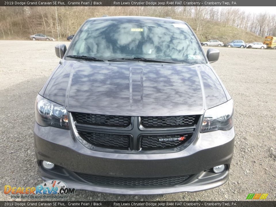 2019 Dodge Grand Caravan SE Plus Granite Pearl / Black Photo #8