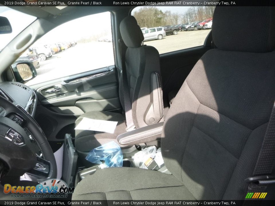 2019 Dodge Grand Caravan SE Plus Granite Pearl / Black Photo #14