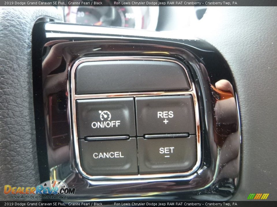 2019 Dodge Grand Caravan SE Plus Granite Pearl / Black Photo #20