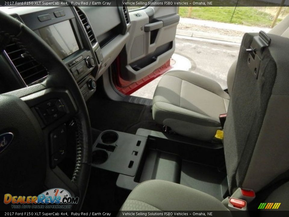 2017 Ford F150 XLT SuperCab 4x4 Ruby Red / Earth Gray Photo #13