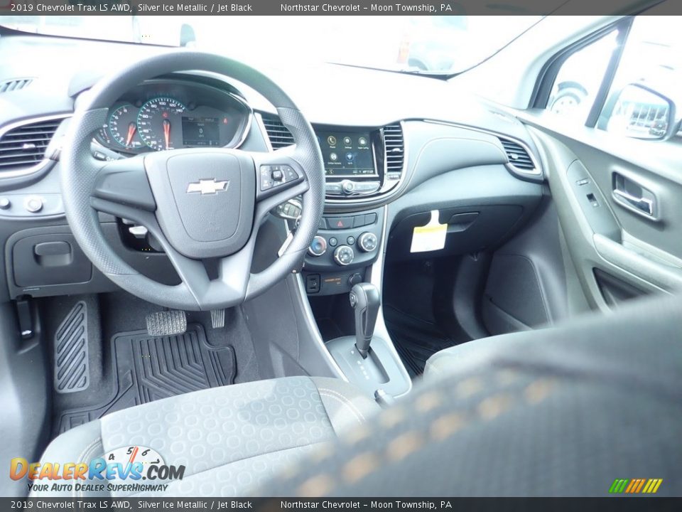 2019 Chevrolet Trax LS AWD Silver Ice Metallic / Jet Black Photo #15