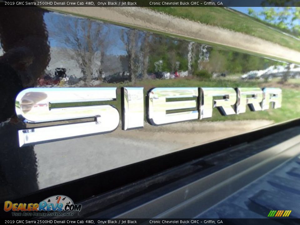 2019 GMC Sierra 2500HD Denali Crew Cab 4WD Onyx Black / Jet Black Photo #9