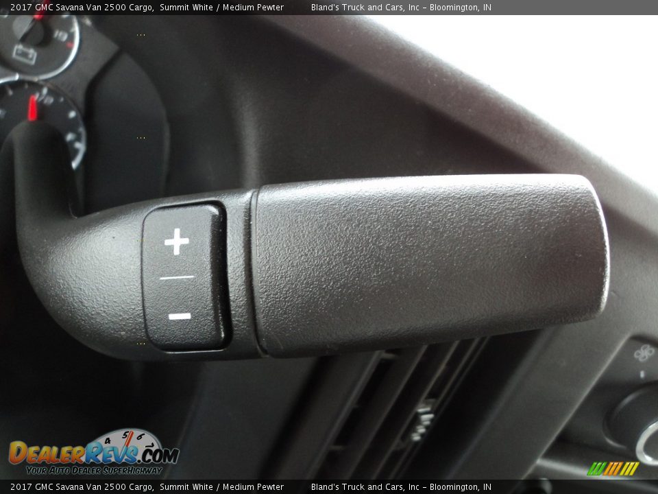 2017 GMC Savana Van 2500 Cargo Summit White / Medium Pewter Photo #16