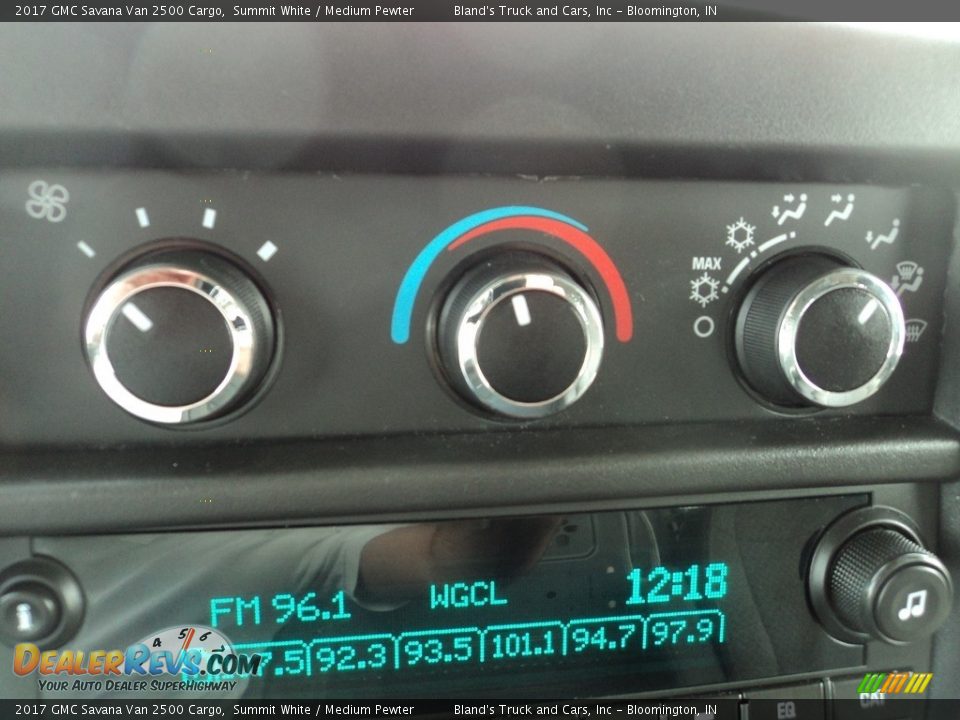 2017 GMC Savana Van 2500 Cargo Summit White / Medium Pewter Photo #18