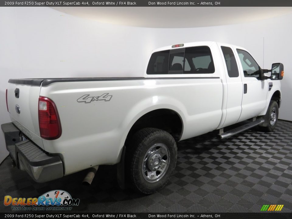 2009 Ford F250 Super Duty XLT SuperCab 4x4 Oxford White / FX4 Black Photo #25