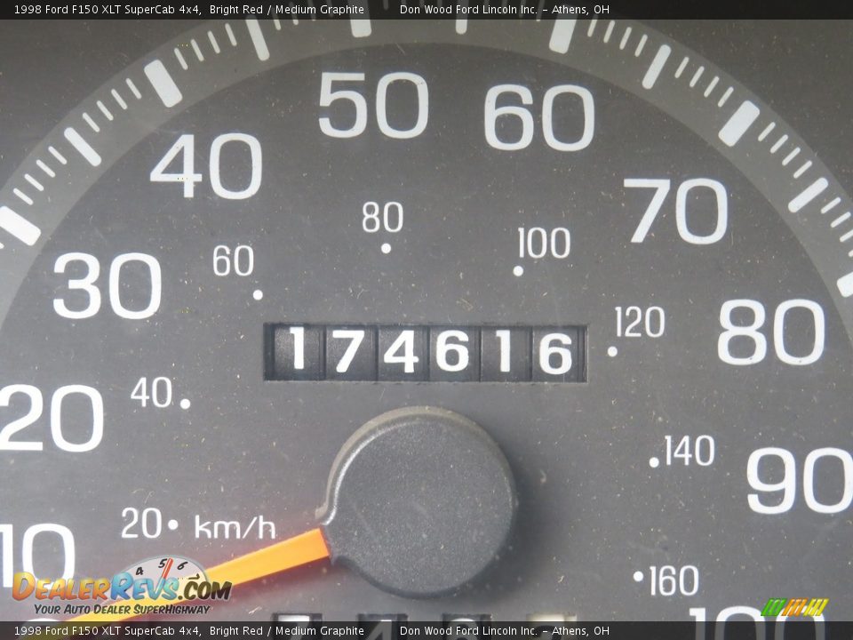 1998 Ford F150 XLT SuperCab 4x4 Bright Red / Medium Graphite Photo #2